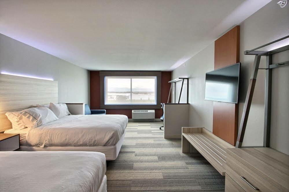 Holiday Inn Express & Suites Fond Du Lac By Ihg Экстерьер фото