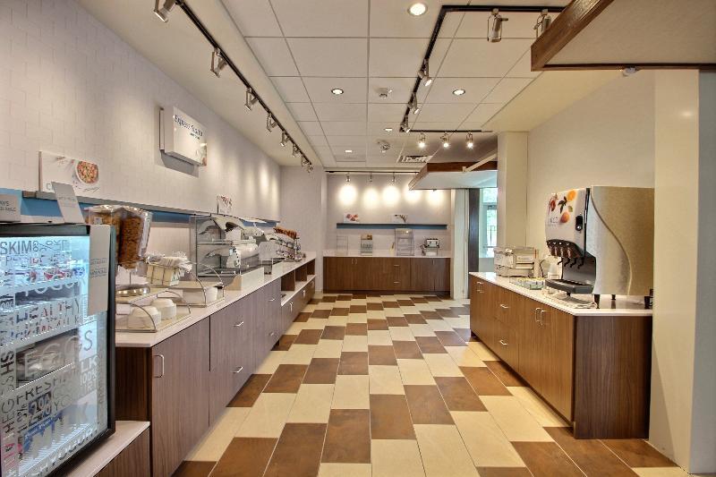 Holiday Inn Express & Suites Fond Du Lac By Ihg Экстерьер фото